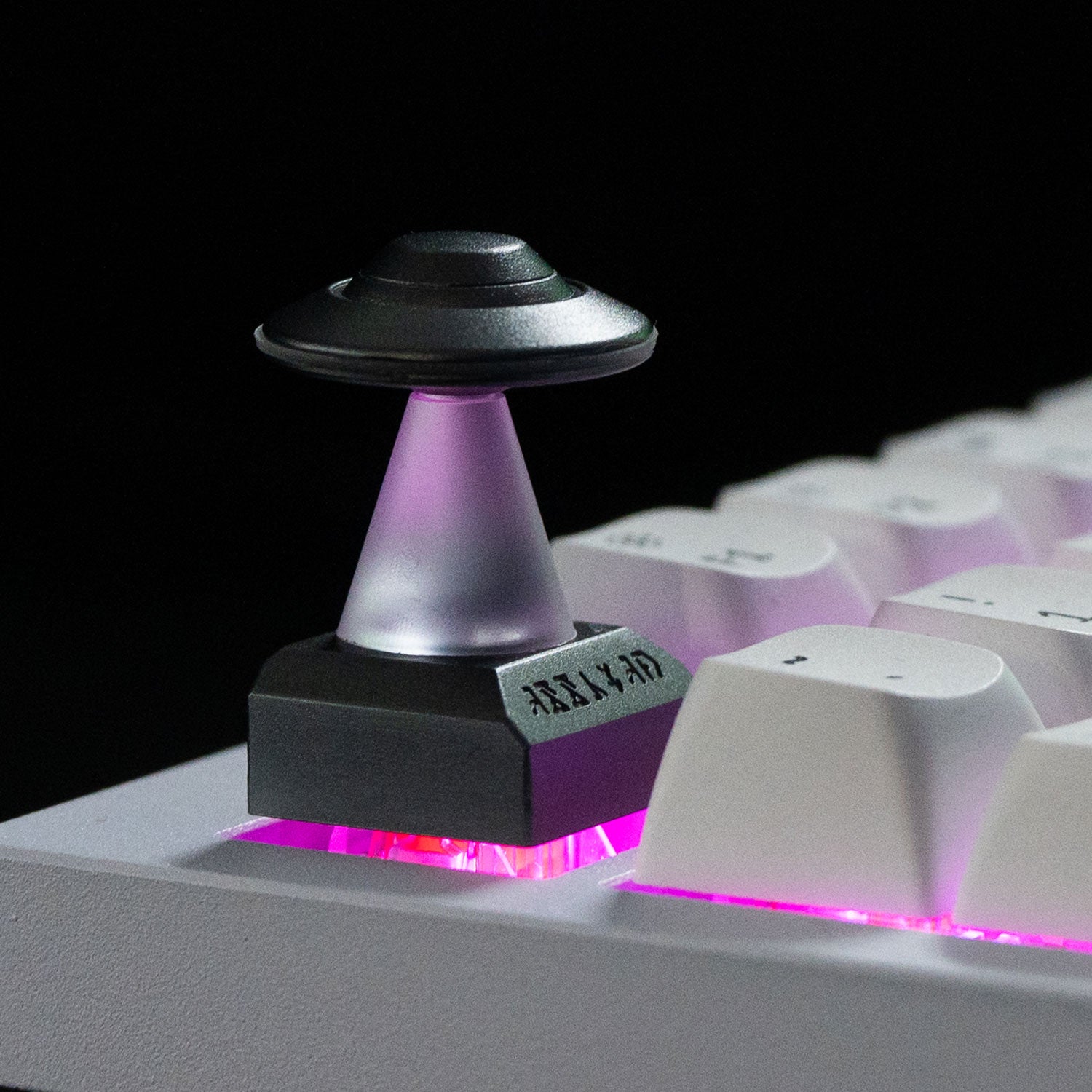 UFO Aluminum Alloy Artisan Keycap - Image 2